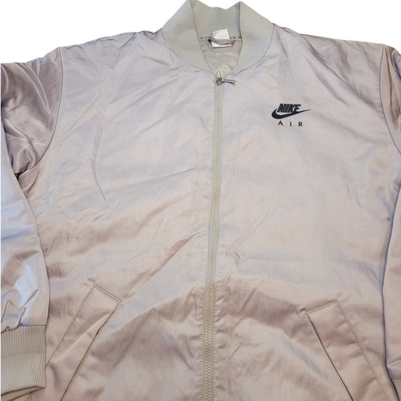 Nike Air Therma-Fit Women’s Bomber Jacket Small Gray DD4640-033 NWT $180 - Picture 5 of 7